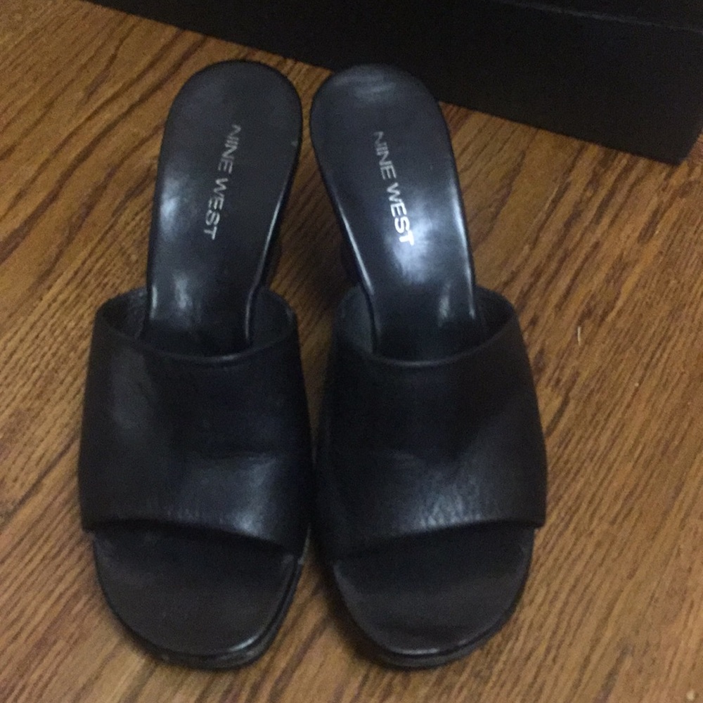 Nine West black wedge